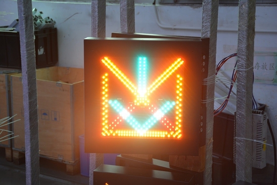 IP65 LEDの車線の使用制御信号の印の構造の警告の表記